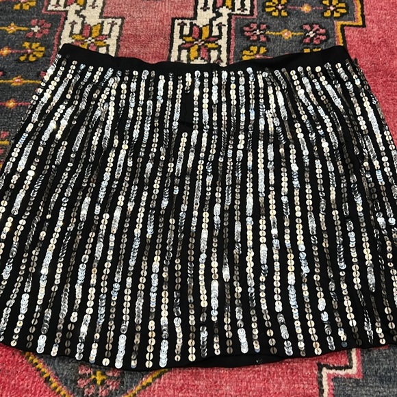 Theory Sequin Skirt - Picture 4 of 6